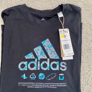 Women’s small Adidas Teeshirt